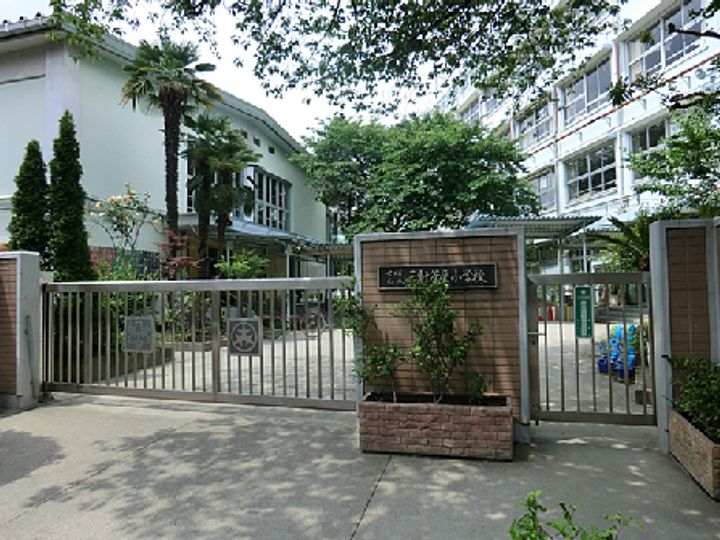 東京都世田谷区三軒茶屋2(マンション)の賃貸物件の周辺