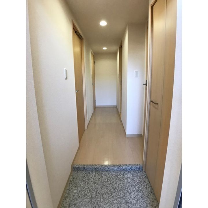 フォンス大門の玄関