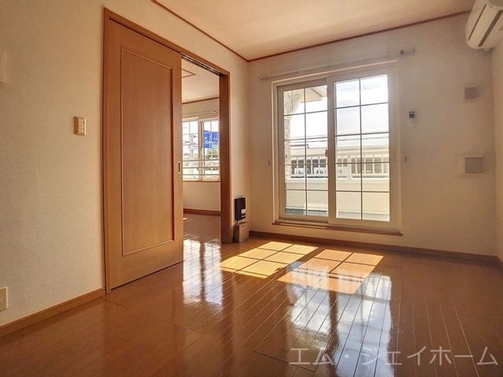 滋賀県甲賀市甲南町野尻(アパート)の賃貸物件の居間