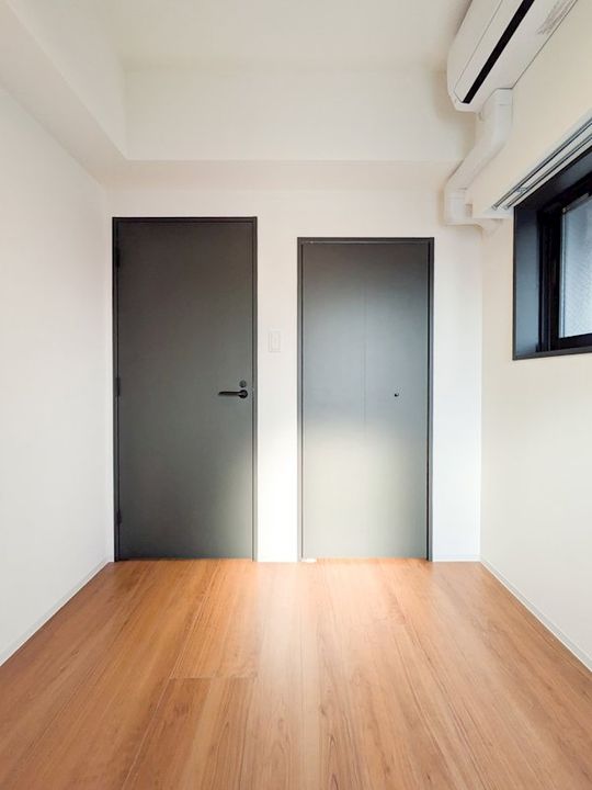 東京都新宿区左門町(マンション)の賃貸物件の居間