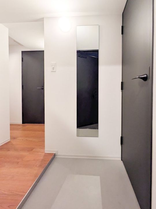 東京都新宿区左門町(マンション)の賃貸物件の玄関