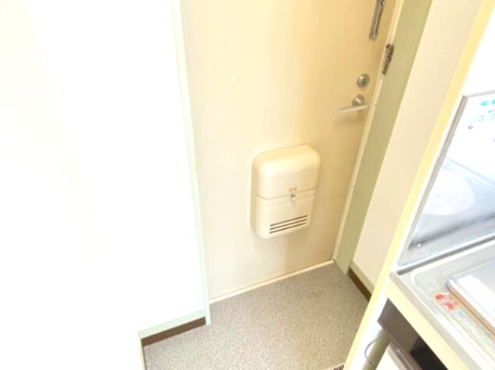 シティークレスト野方の玄関