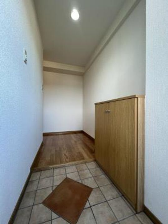 リベルテONEの玄関