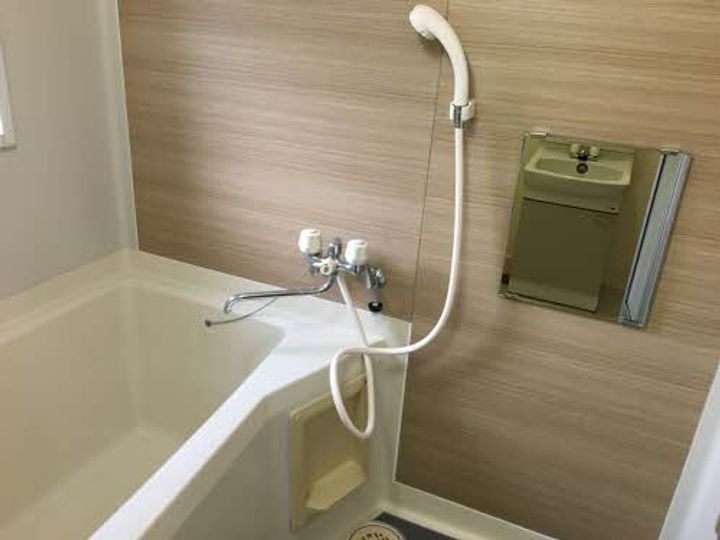 アレックスCの風呂