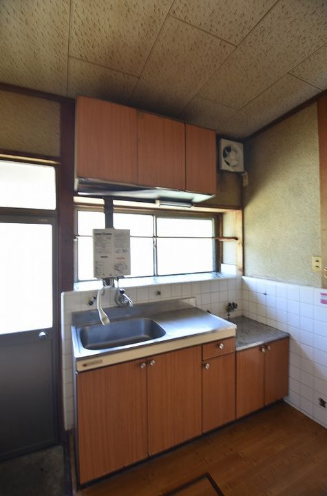 広島県広島市西区己斐上4(一戸建)の賃貸物件のキッチン