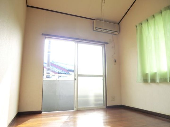 さくらハイツ1号館の居間