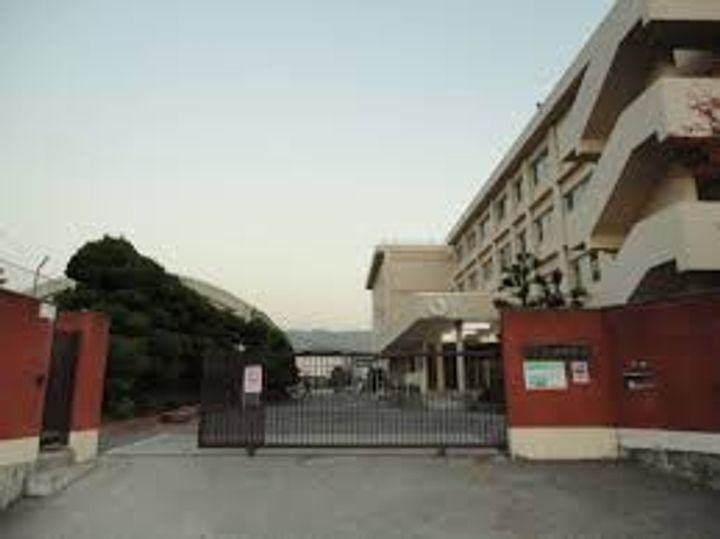 大阪府大東市泉町1(一戸建)の賃貸物件の周辺