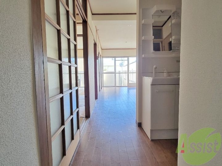 ピースフル石川の玄関