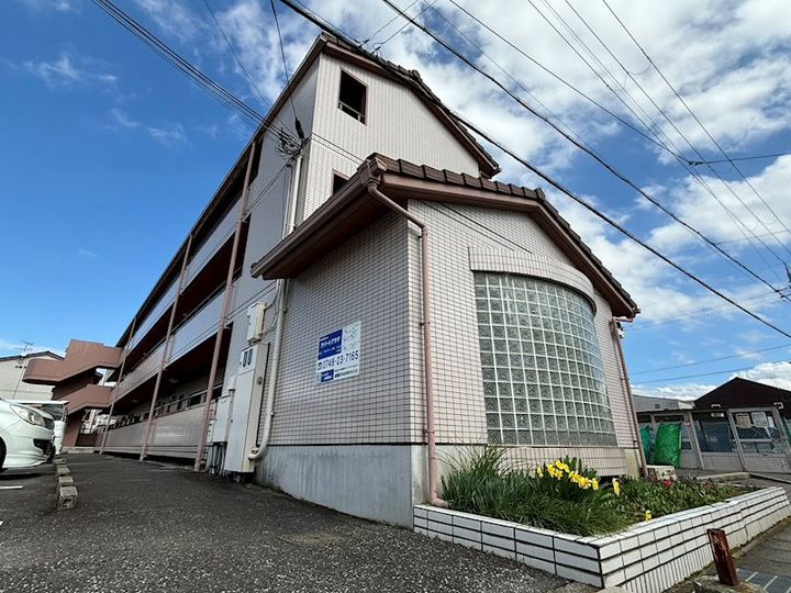 川崎マンション 壱番館の外観