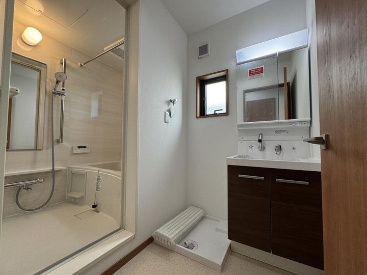 ミラノサラの内装