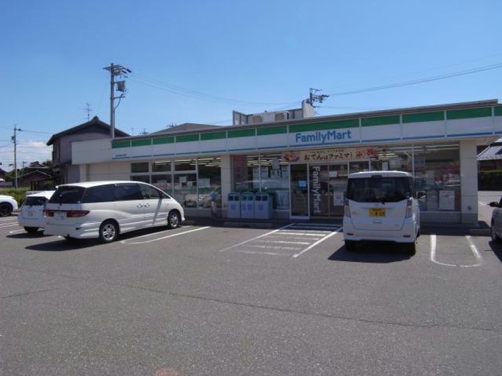ファミーユ高桑の周辺