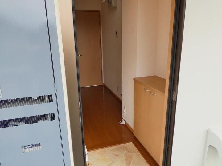 メゾンモナリエの玄関