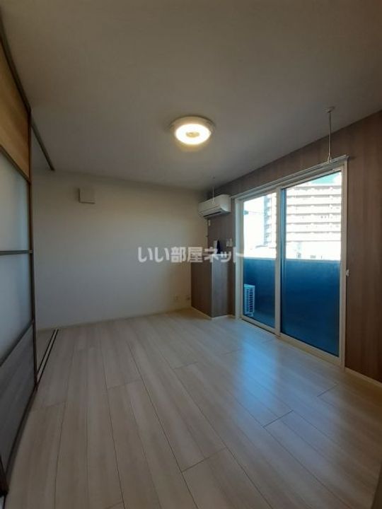 新潟県上越市鴨島3(アパート)の賃貸物件の居間