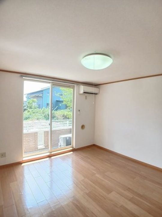 フルールM2の居間