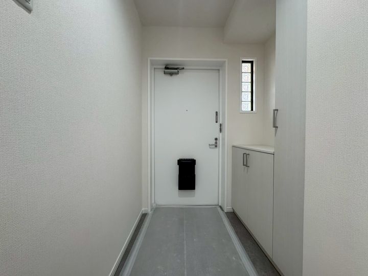 ロイヤル芦屋川の玄関