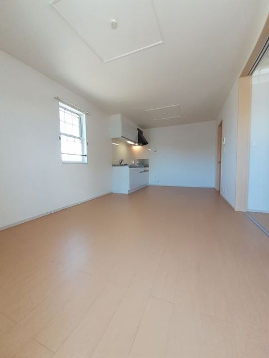 グラース Aの居間