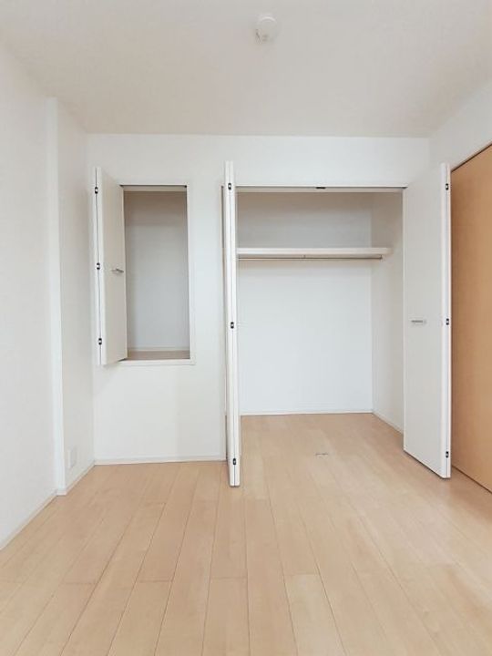 フローレンス 富岡の内装