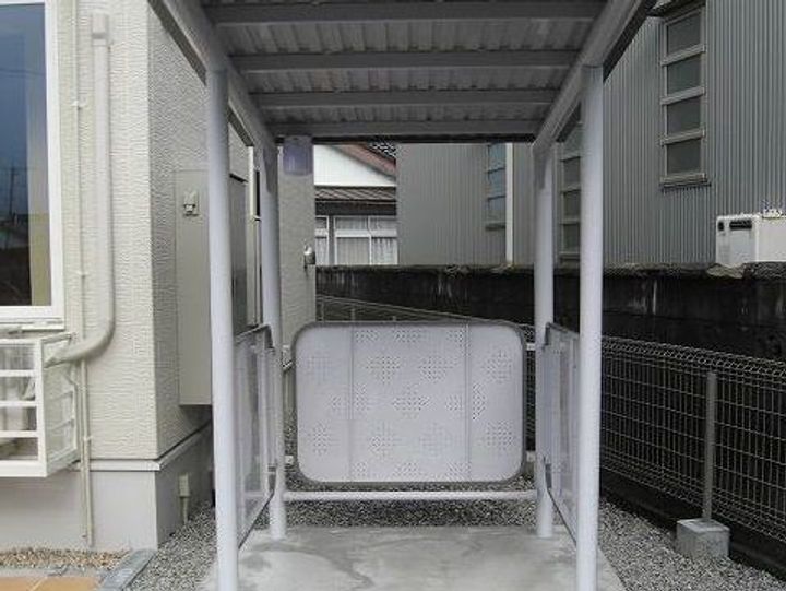 フローレンス 富岡の地図