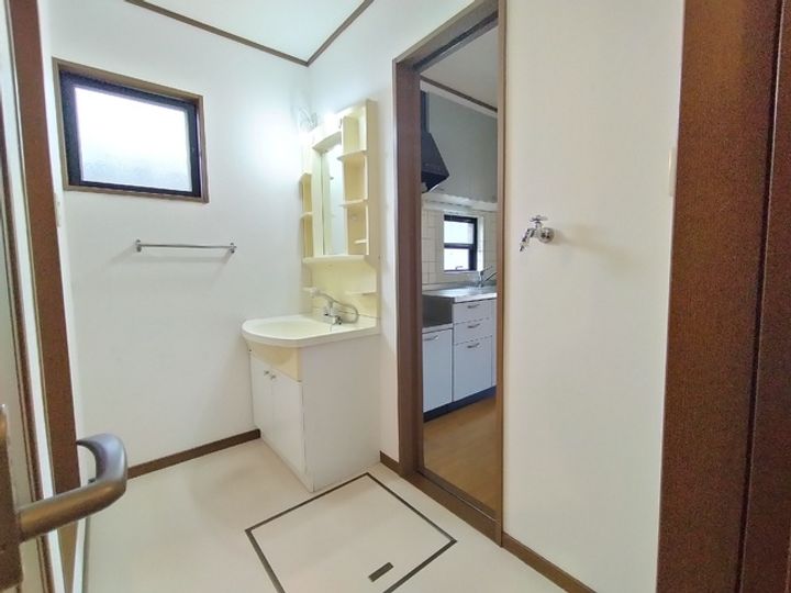 新潟県新潟市東区東明8(アパート)の賃貸物件の内装