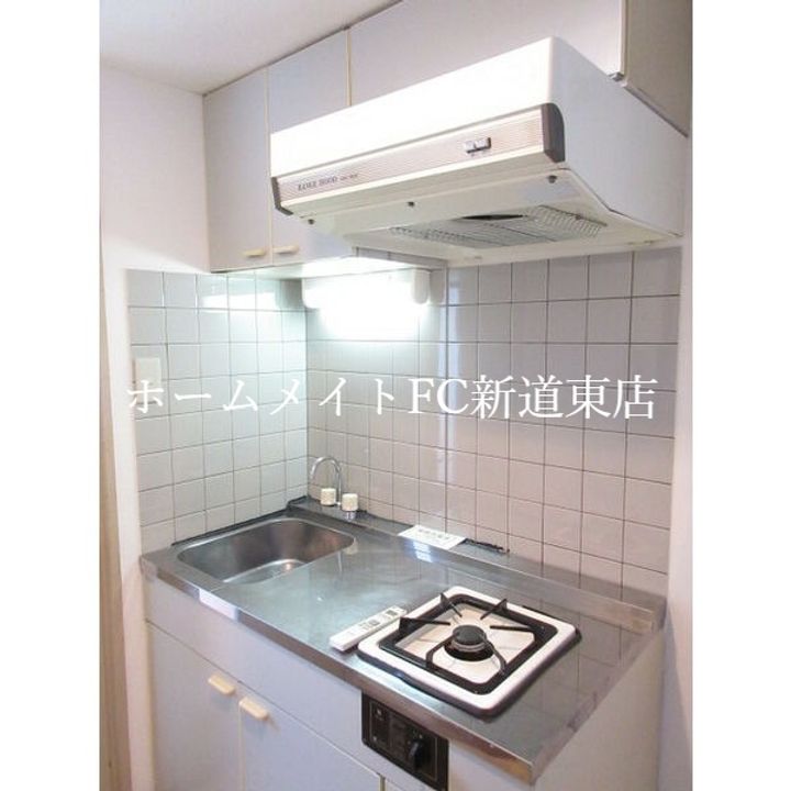 ラガール元町のキッチン