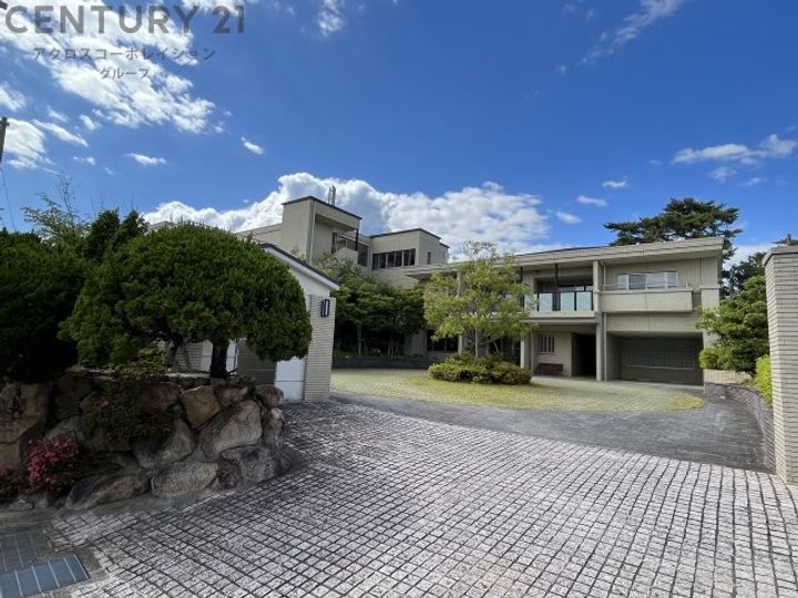 名次町ロジュマンの外観