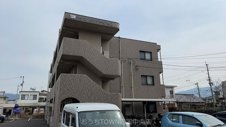 メゾンヴィサージュ1の外観