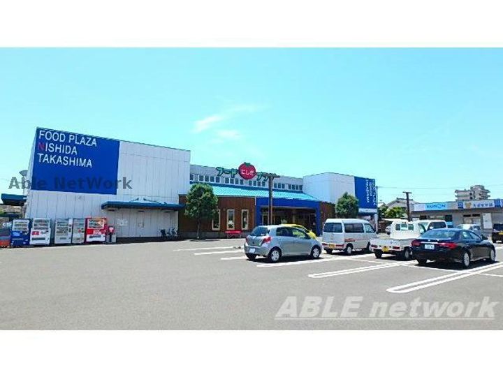 モン・シェリUの周辺