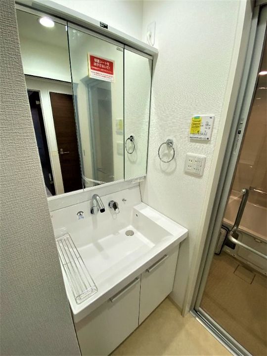 DNKMSAパートIVビルANNEX別館の内装