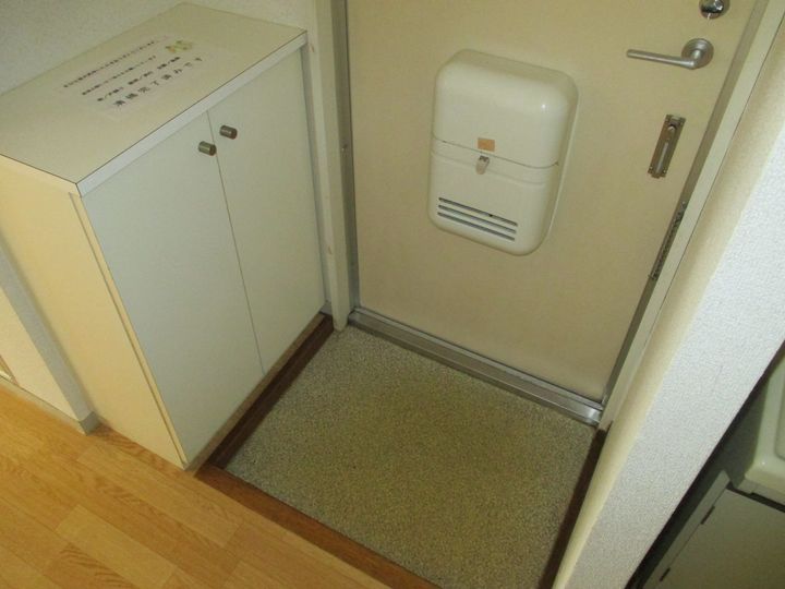 エスポワール408の玄関