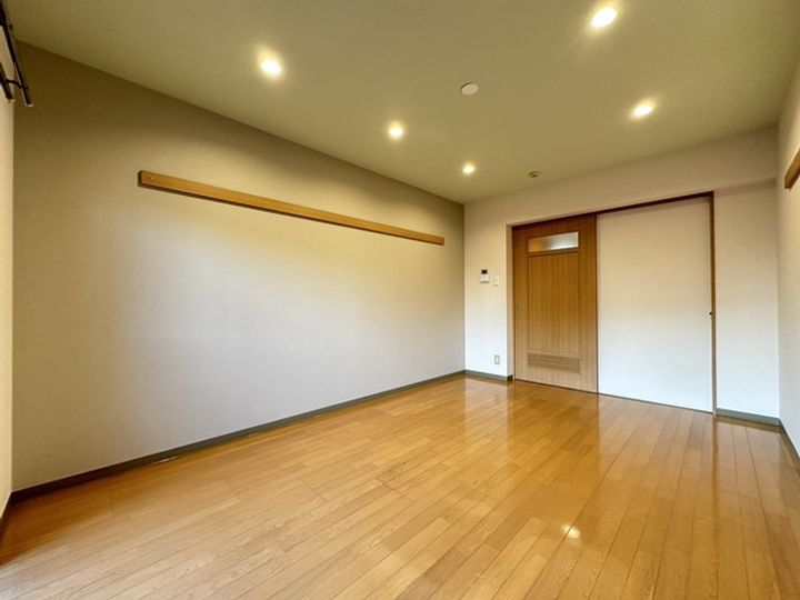 東京都八王子市堀之内2(マンション)の賃貸物件の居間