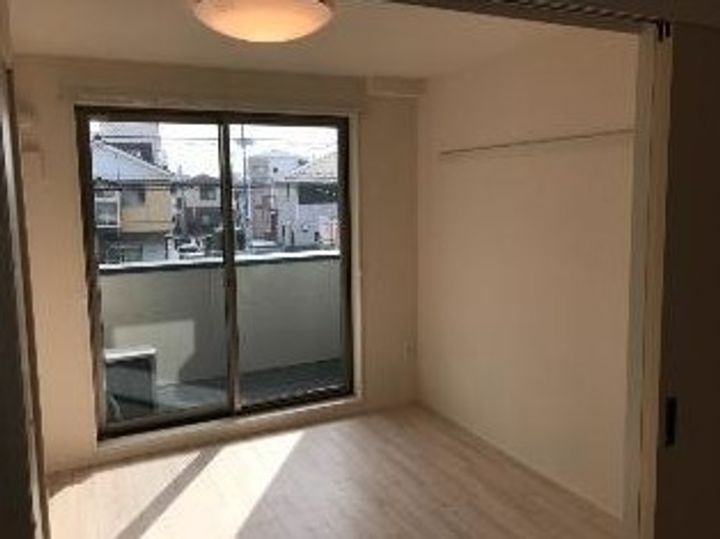 神奈川県川崎市中原区宮内2(アパート)の賃貸物件の居間