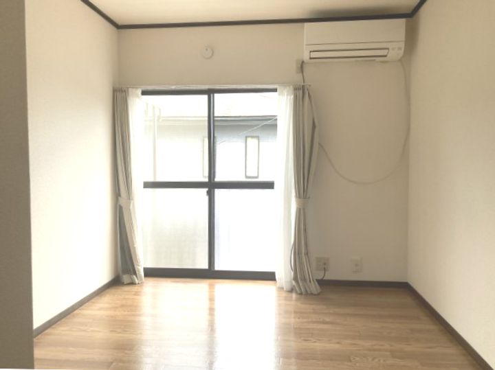 ラフォーレ石岡C棟の居間