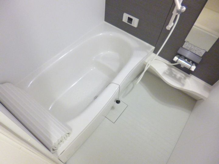 レスポワール Bの風呂