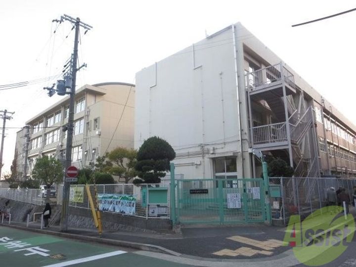 鶴甲コーポ37号棟の周辺