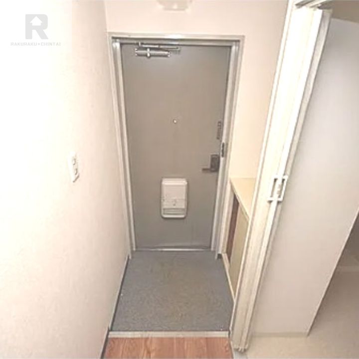 大阪府枚方市交北1(マンション)の賃貸物件の玄関
