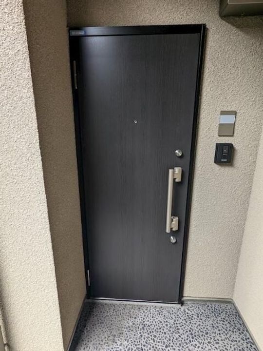 東京都荒川区東尾久8(アパート)の賃貸物件の玄関