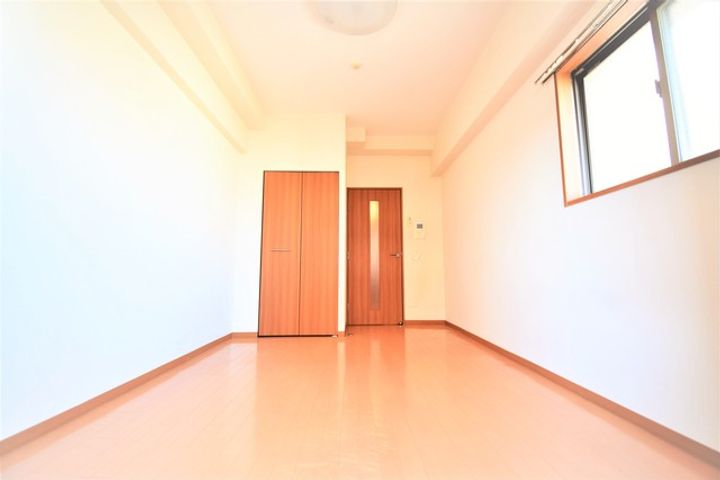 エステムコート博多駅前IIセグティスの居間