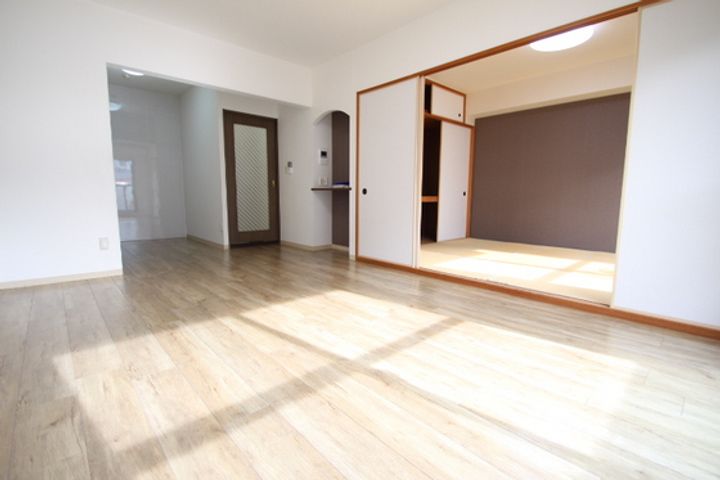 ルミエール厚生町の居間