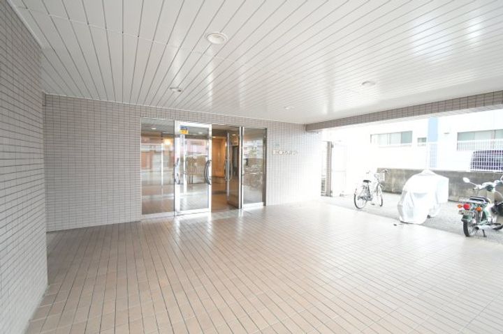 鷹の巣センチュリー21の地図