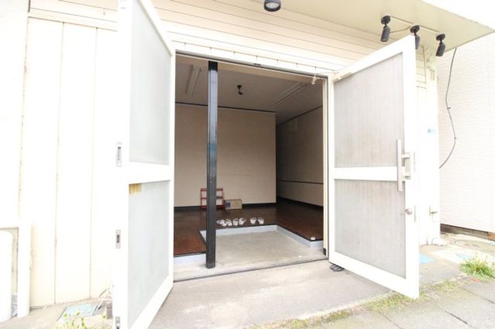 茨城県土浦市桜町2(一戸建)の賃貸物件の玄関