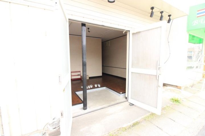 茨城県土浦市桜町2(一戸建)の賃貸物件の玄関