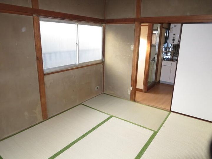 西原ハイムの居間