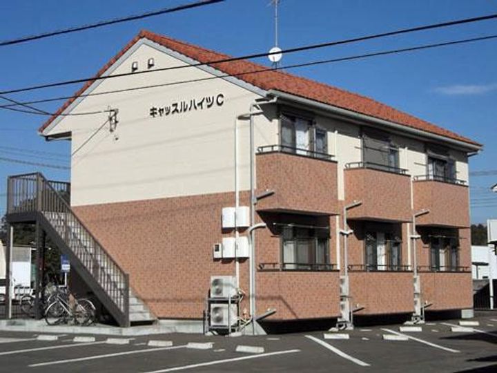 キャッスルハイツC棟の外観