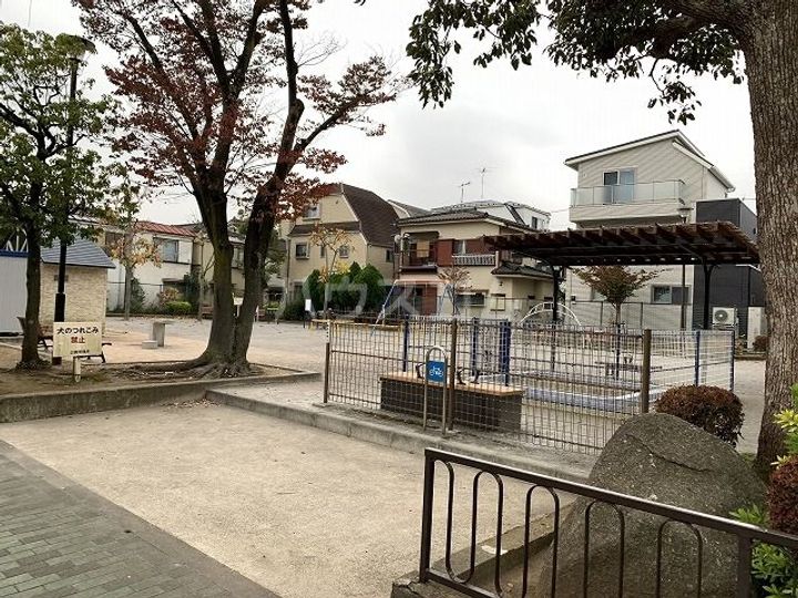 ストークハイツ山口の周辺