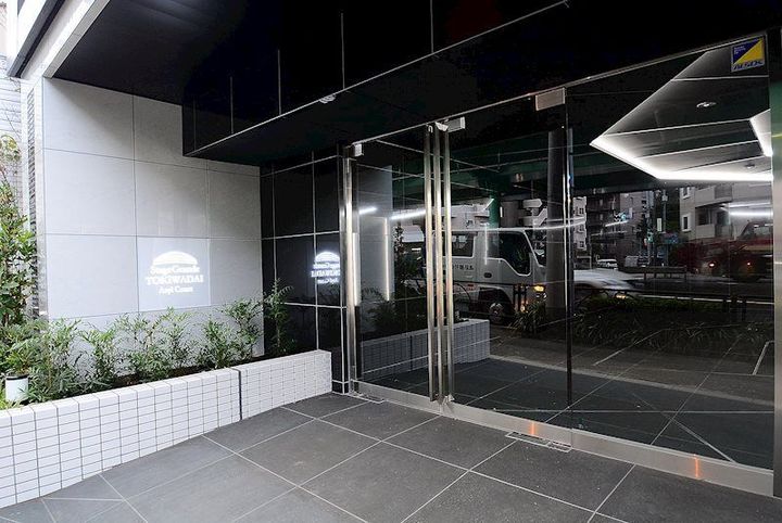 東京都板橋区南常盤台1(マンション)の賃貸物件の地図