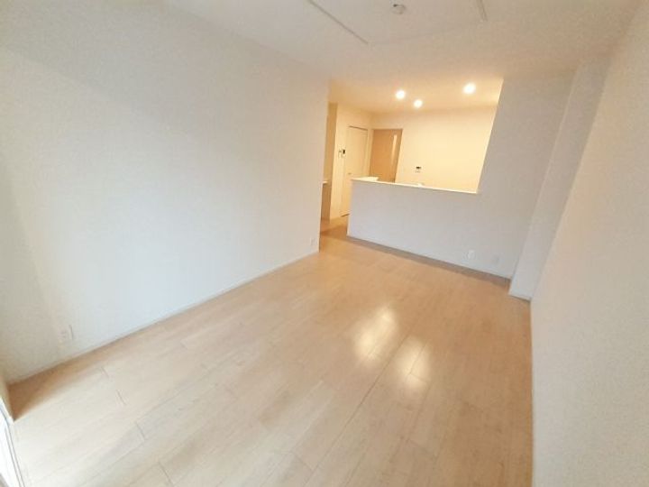 ラフレシール花見Iの居間