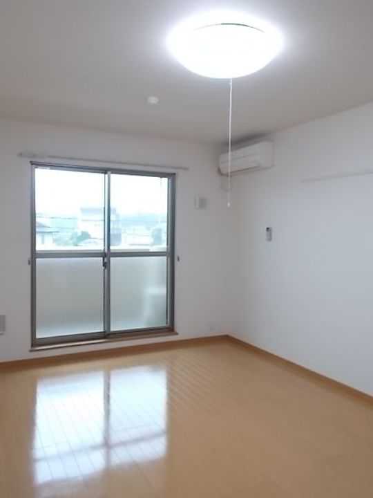 パークサイド森の邸・南の居間