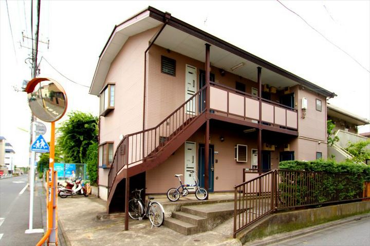 グローリー玉堤の外観