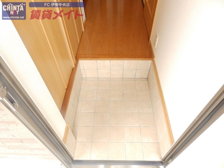 グラスロードの玄関