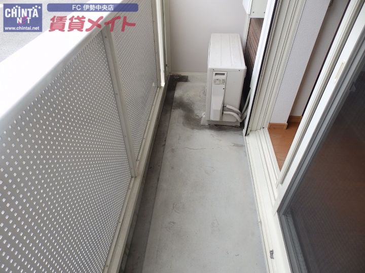 グラスロードの内装